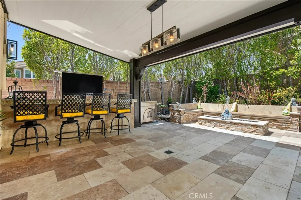 27681 Turnleaf Court Saugus, CA 91350