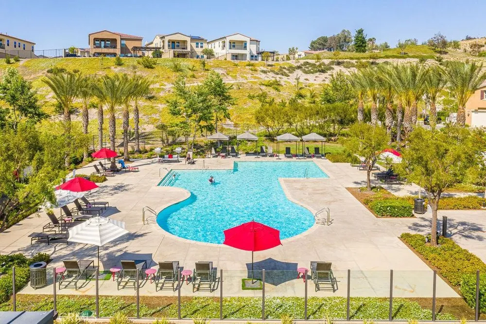 27681 Turnleaf Court Saugus, CA 91350