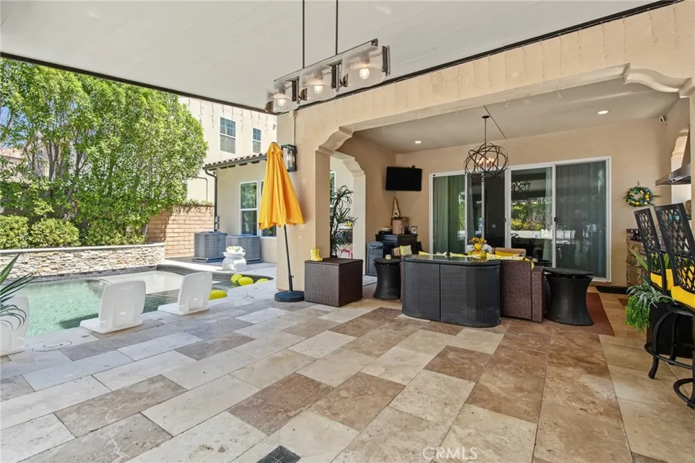 27681 Turnleaf Court Saugus, CA 91350