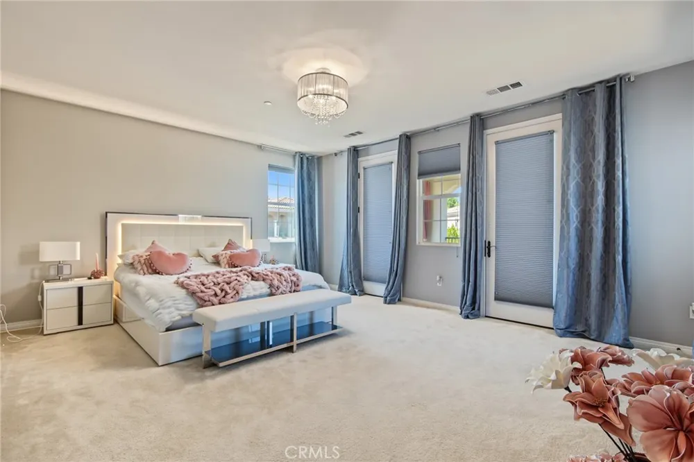 27681 Turnleaf Court Saugus, CA 91350