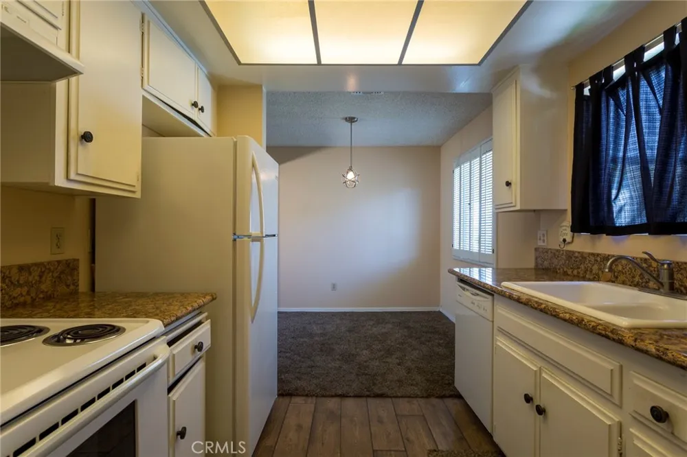 1331 Victoria Drive #18 Fullerton, CA 92831