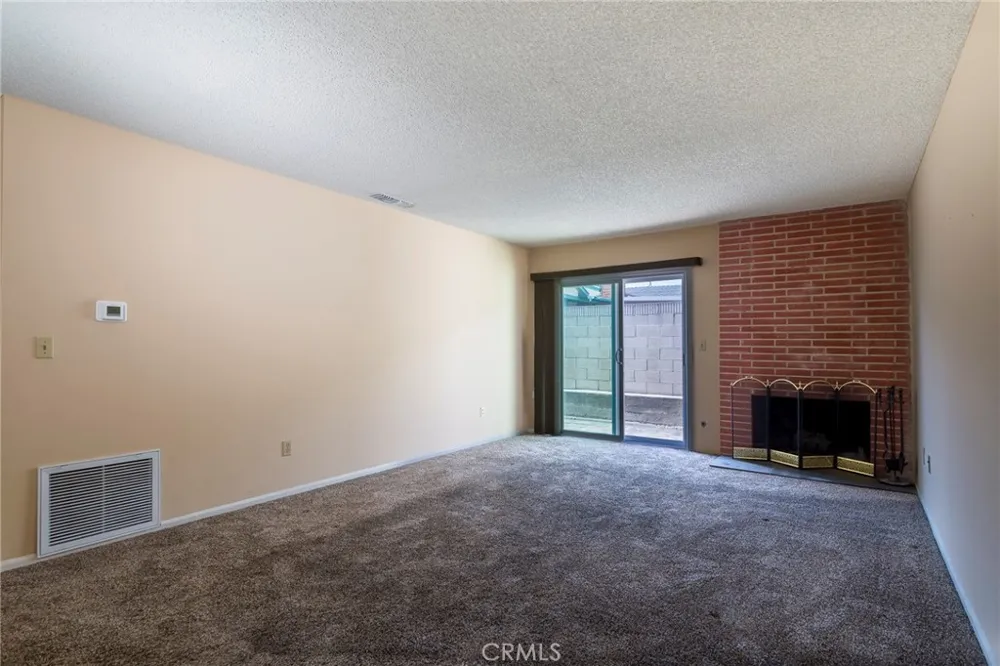 1331 Victoria Drive #18 Fullerton, CA 92831