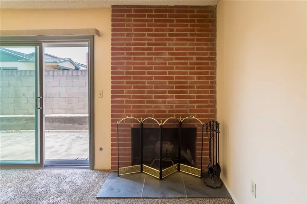 1331 Victoria Drive #18 Fullerton, CA 92831
