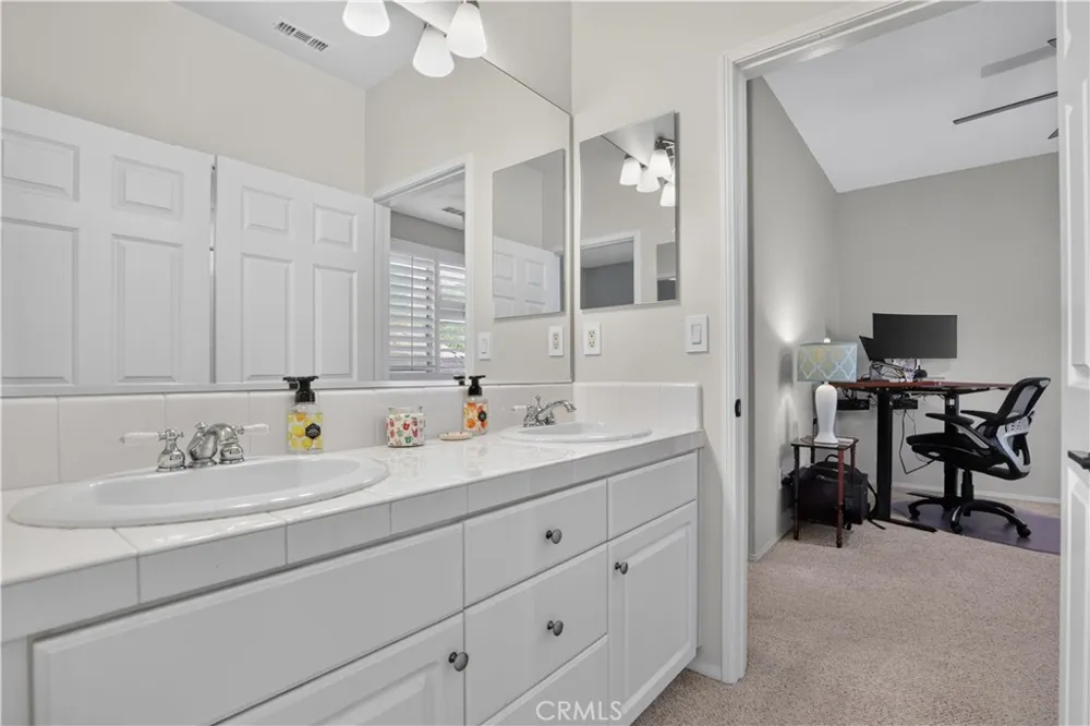 20817 Campania Lane Porter Ranch, CA 91326
