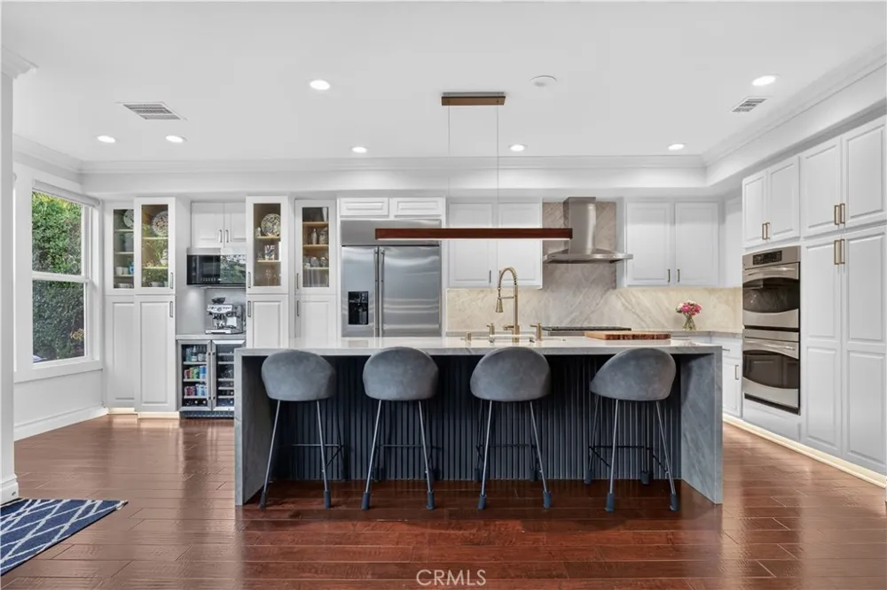 20817 Campania Lane Porter Ranch, CA 91326