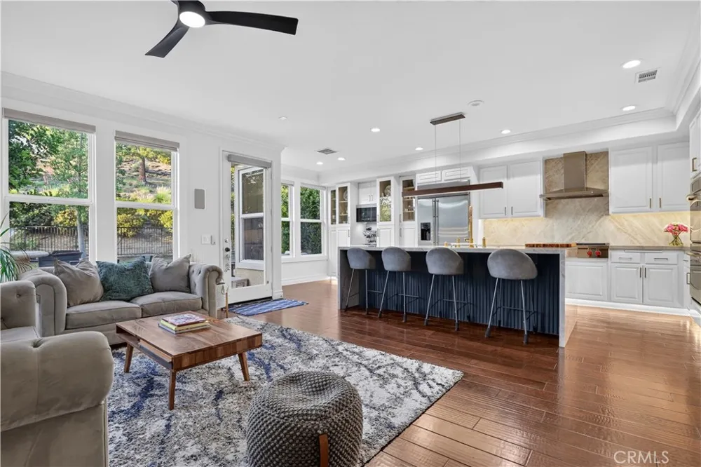 20817 Campania Lane Porter Ranch, CA 91326