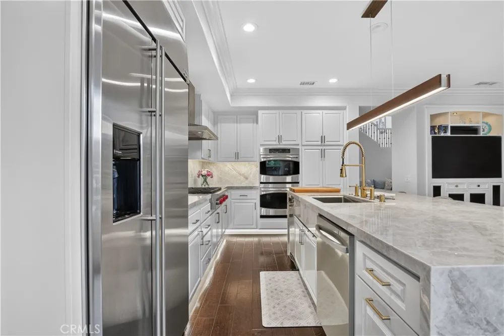 20817 Campania Lane Porter Ranch, CA 91326