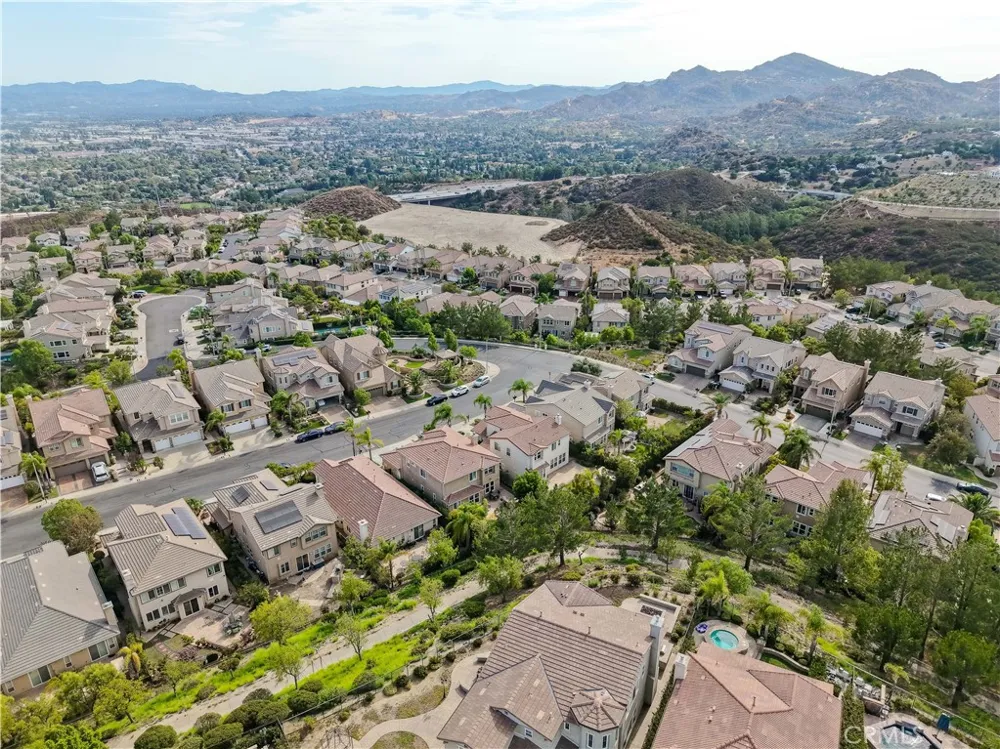 20817 Campania Lane Porter Ranch, CA 91326