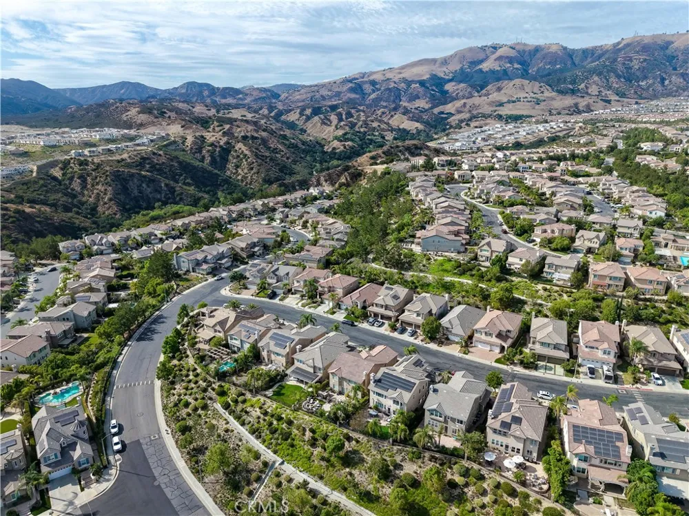 20817 Campania Lane Porter Ranch, CA 91326