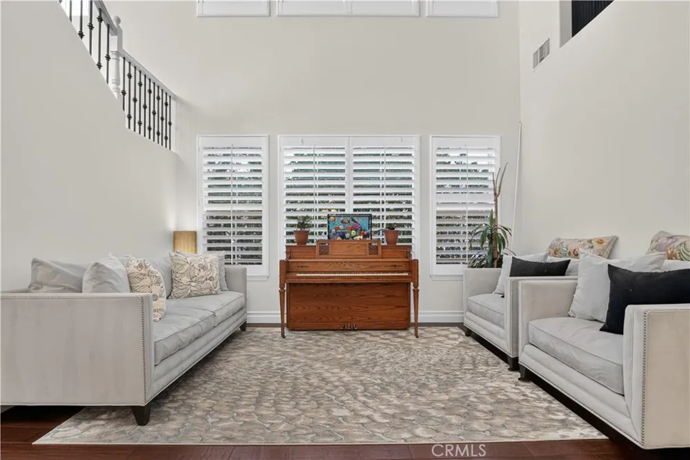 20817 Campania Lane Porter Ranch, CA 91326