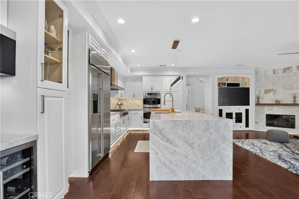 20817 Campania Lane Porter Ranch, CA 91326