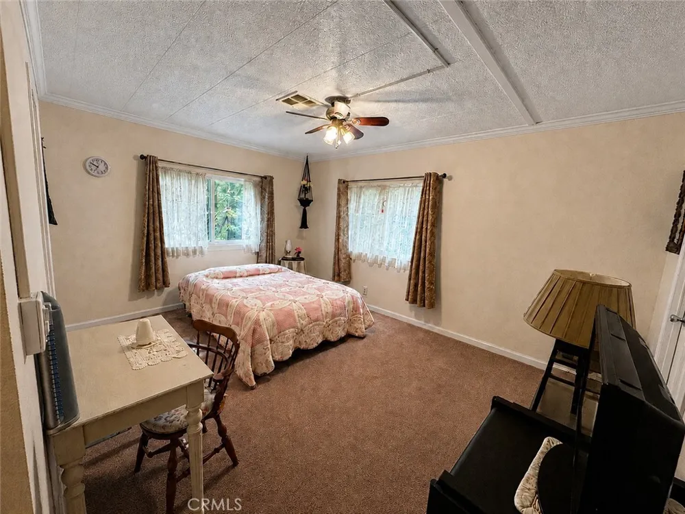 14402 Vine St Magalia, CA 95954