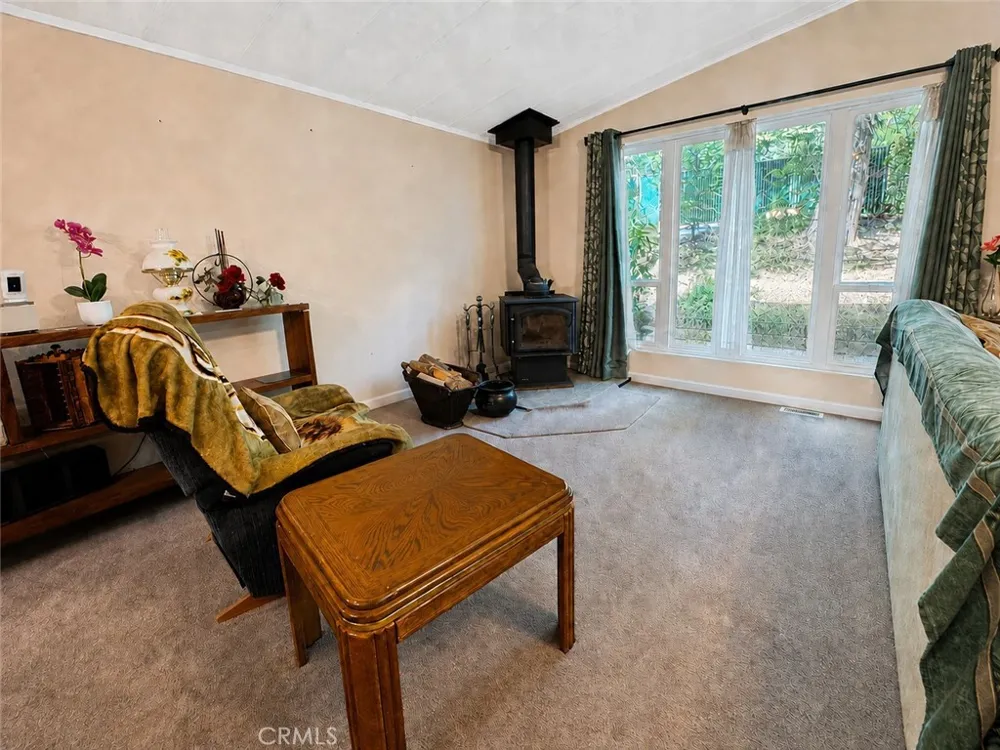 14402 Vine St Magalia, CA 95954