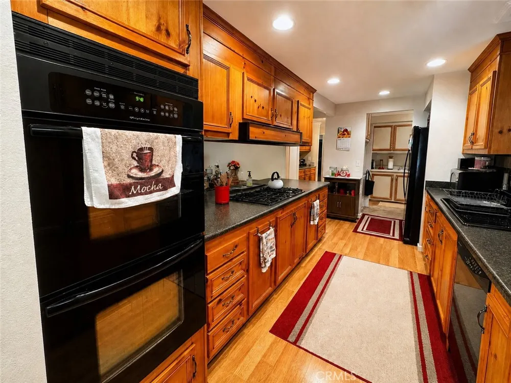 14402 Vine St Magalia, CA 95954