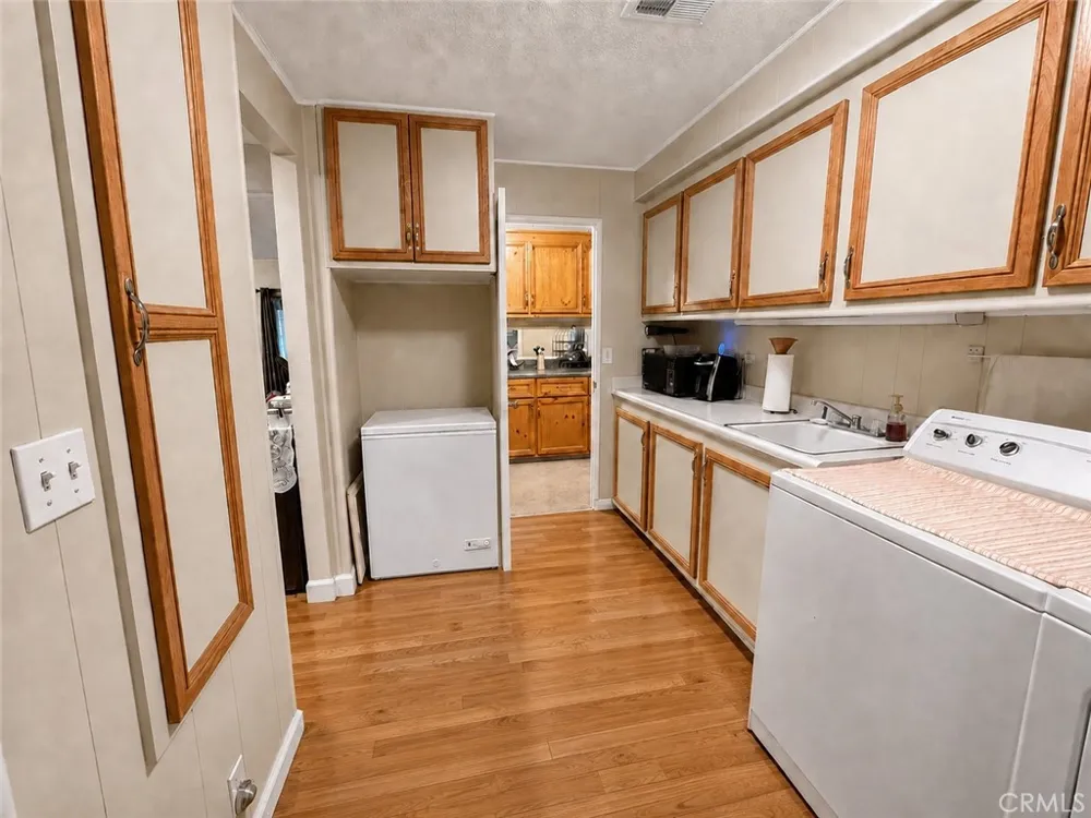 14402 Vine St Magalia, CA 95954