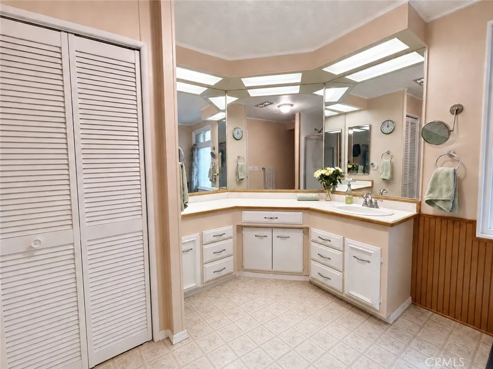 14402 Vine St Magalia, CA 95954