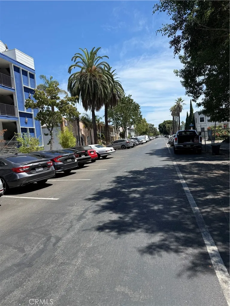 801 E 1st Street #10 Long Beach, CA 90802