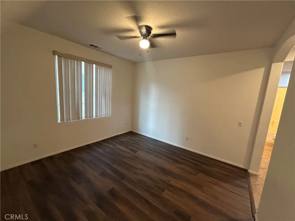 18 Via De La Valle Lake Elsinore, CA 92532
