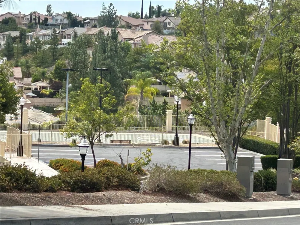 18 Via De La Valle Lake Elsinore, CA 92532