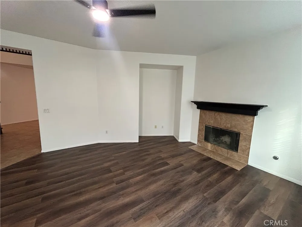 18 Via De La Valle Lake Elsinore, CA 92532