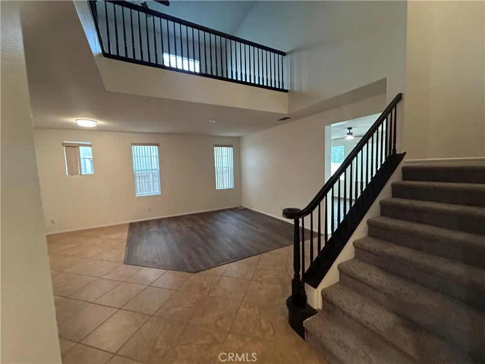 18 Via De La Valle Lake Elsinore, CA 92532