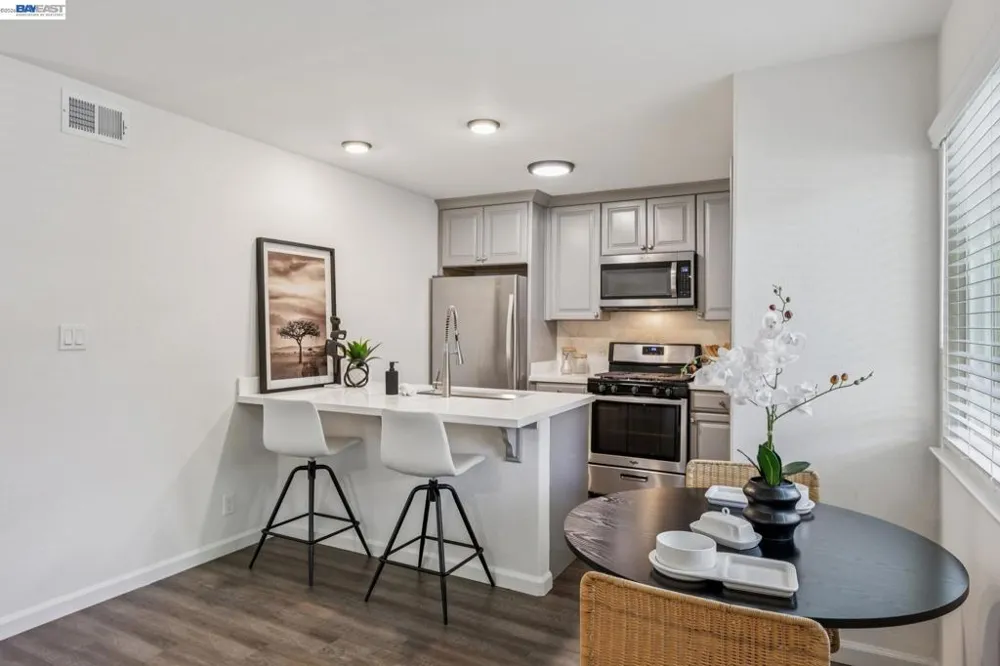 8110 Arroyo Dr Pleasanton, CA 94588