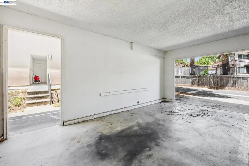 8110 Arroyo Dr Pleasanton, CA 94588