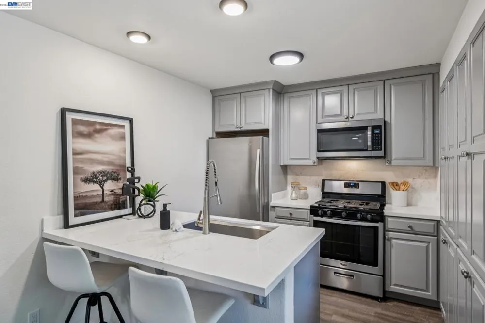 8110 Arroyo Dr Pleasanton, CA 94588