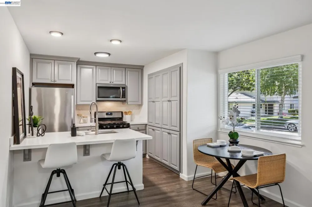 8110 Arroyo Dr Pleasanton, CA 94588