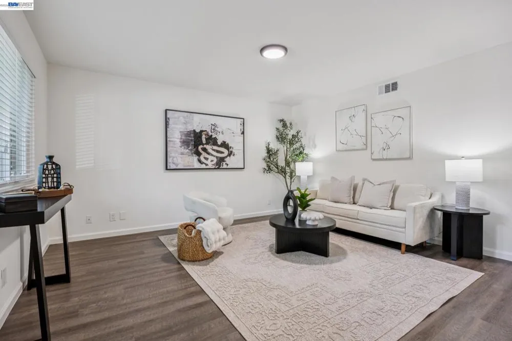 8110 Arroyo Dr Pleasanton, CA 94588