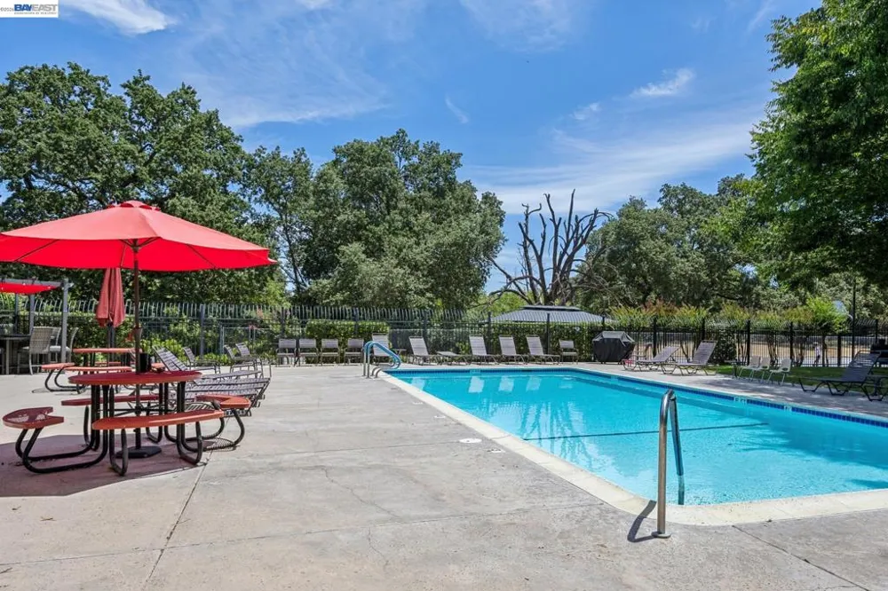 8110 Arroyo Dr Pleasanton, CA 94588