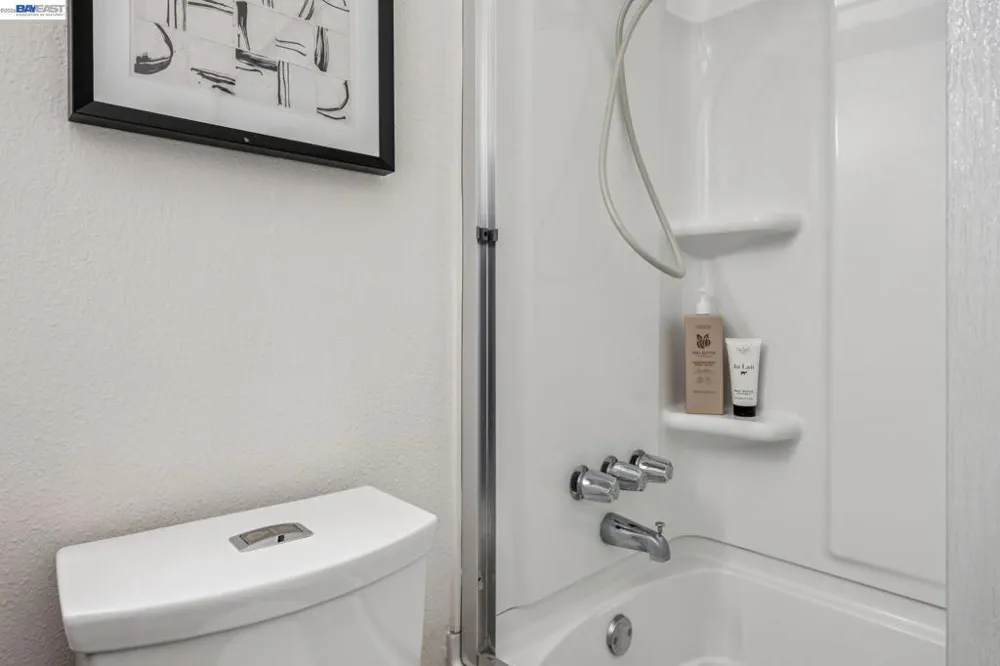 8110 Arroyo Dr Pleasanton, CA 94588