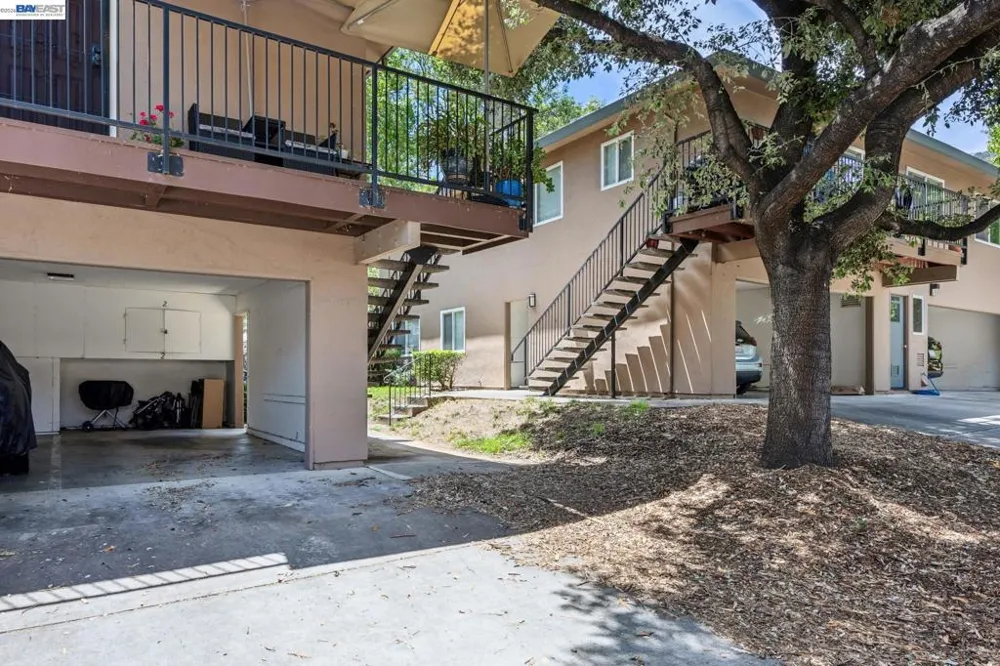 8110 Arroyo Dr Pleasanton, CA 94588