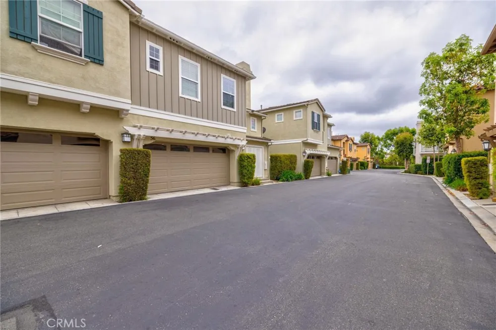 56 Glenalmond Ladera Ranch, CA 92694