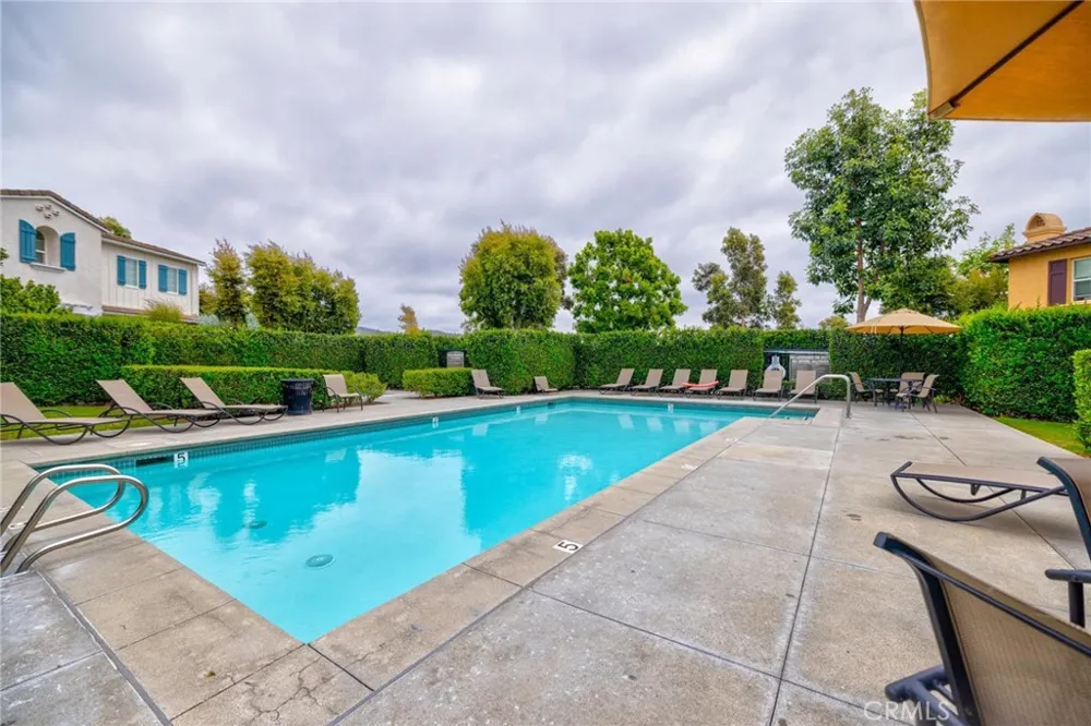 56 Glenalmond Ladera Ranch, CA 92694