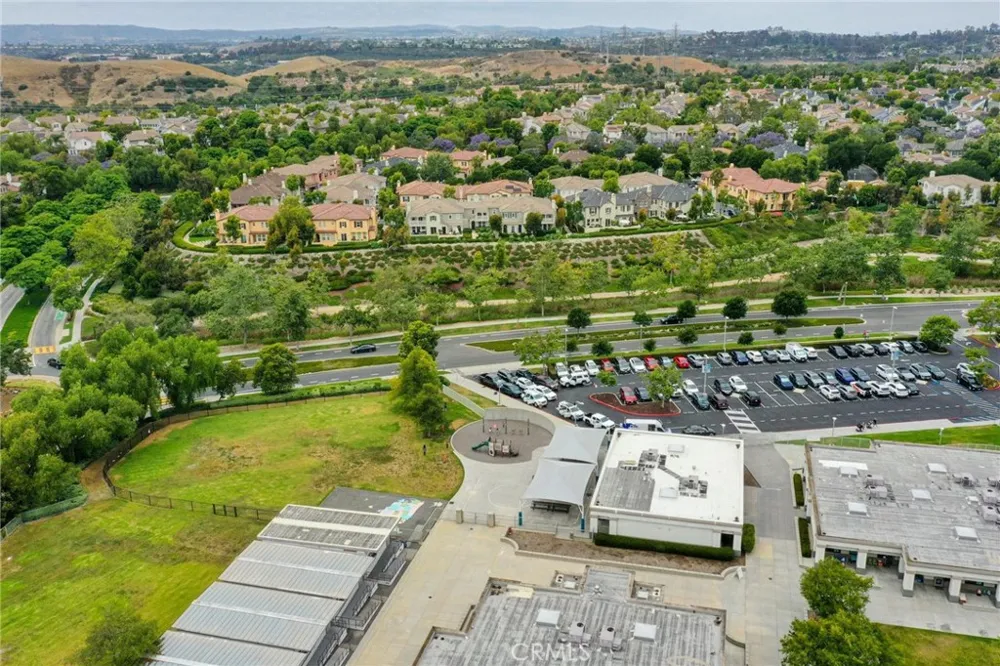 56 Glenalmond Ladera Ranch, CA 92694