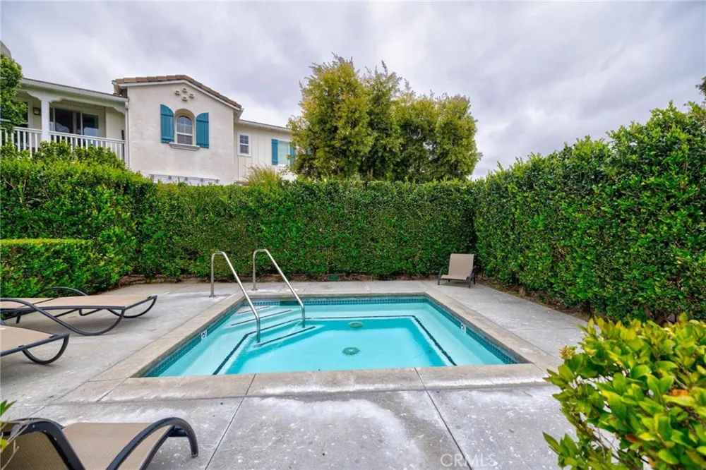 56 Glenalmond Ladera Ranch, CA 92694