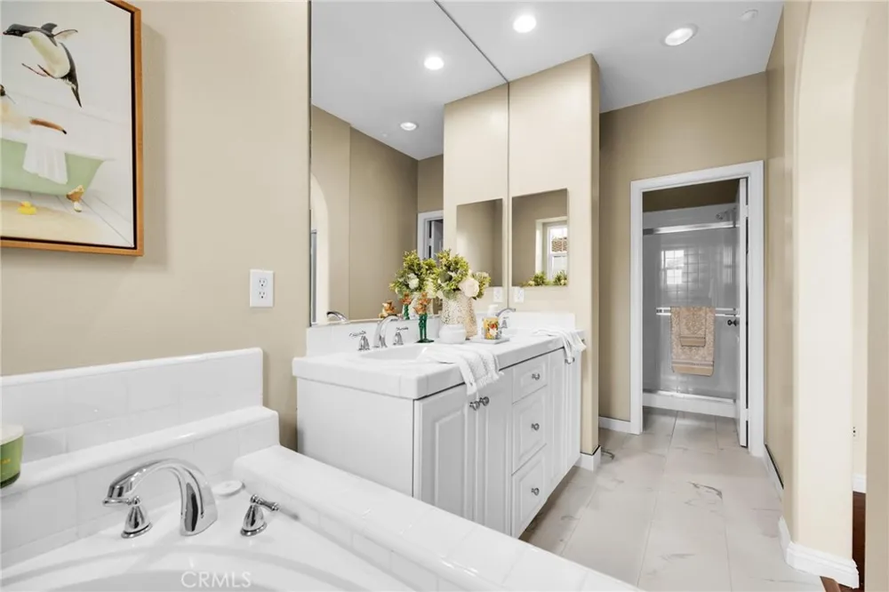 56 Glenalmond Ladera Ranch, CA 92694