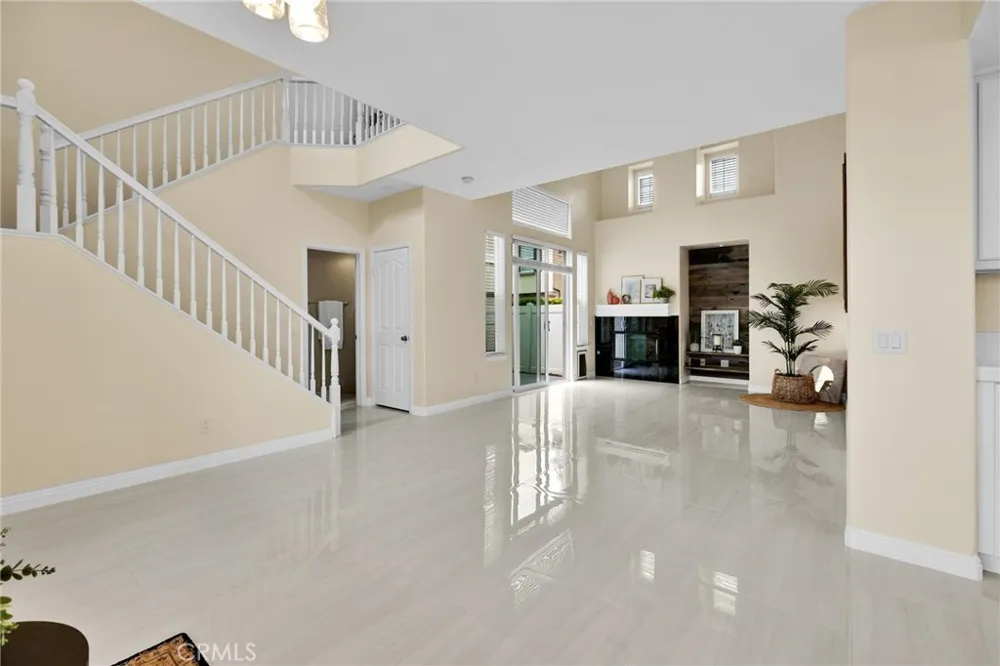 56 Glenalmond Ladera Ranch, CA 92694
