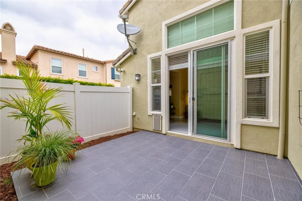 56 Glenalmond Ladera Ranch, CA 92694