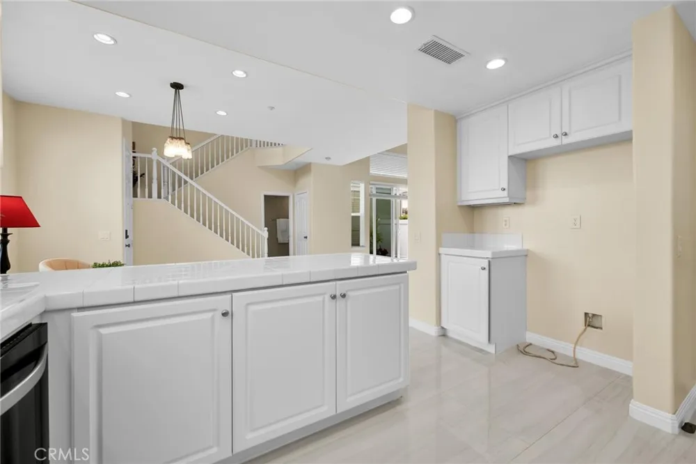 56 Glenalmond Ladera Ranch, CA 92694