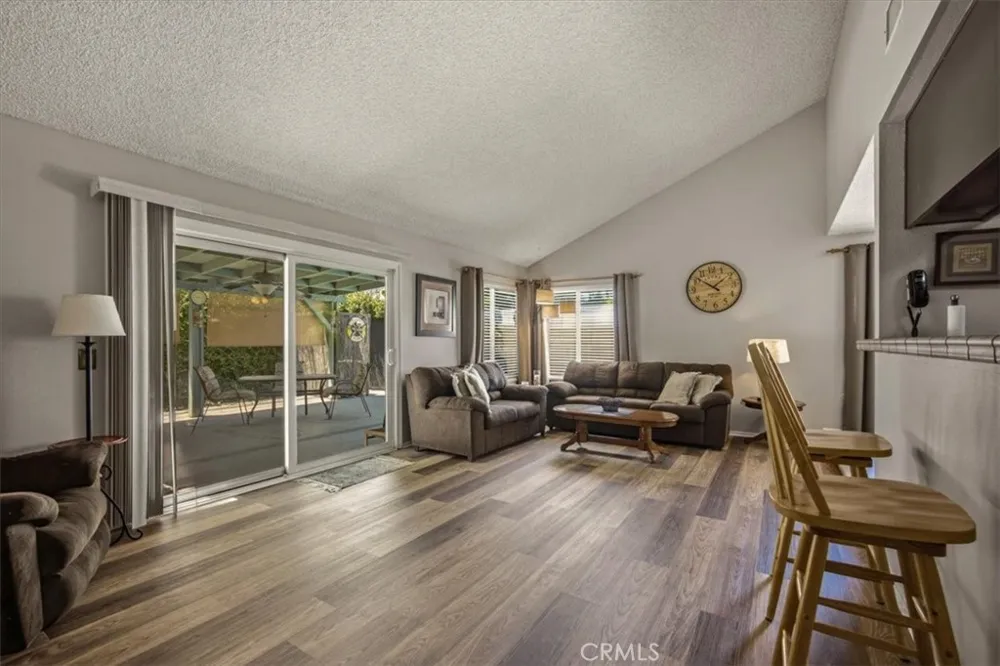 12206 Abacherli Chino, CA 91710