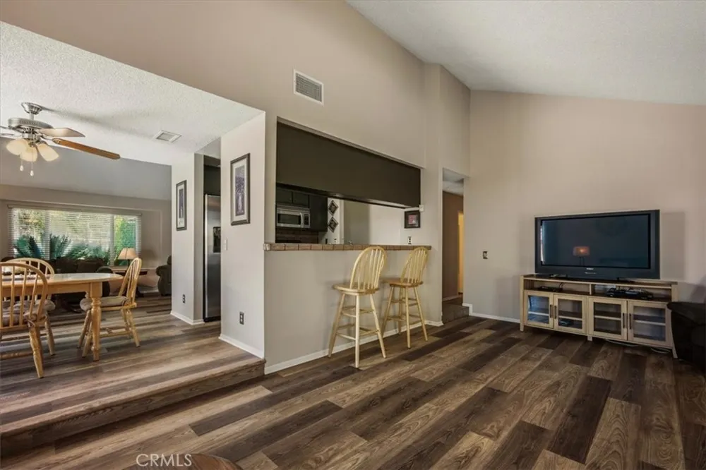 12206 Abacherli Chino, CA 91710