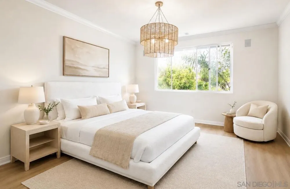 6371 Paseo Corono Carlsbad, CA 92009