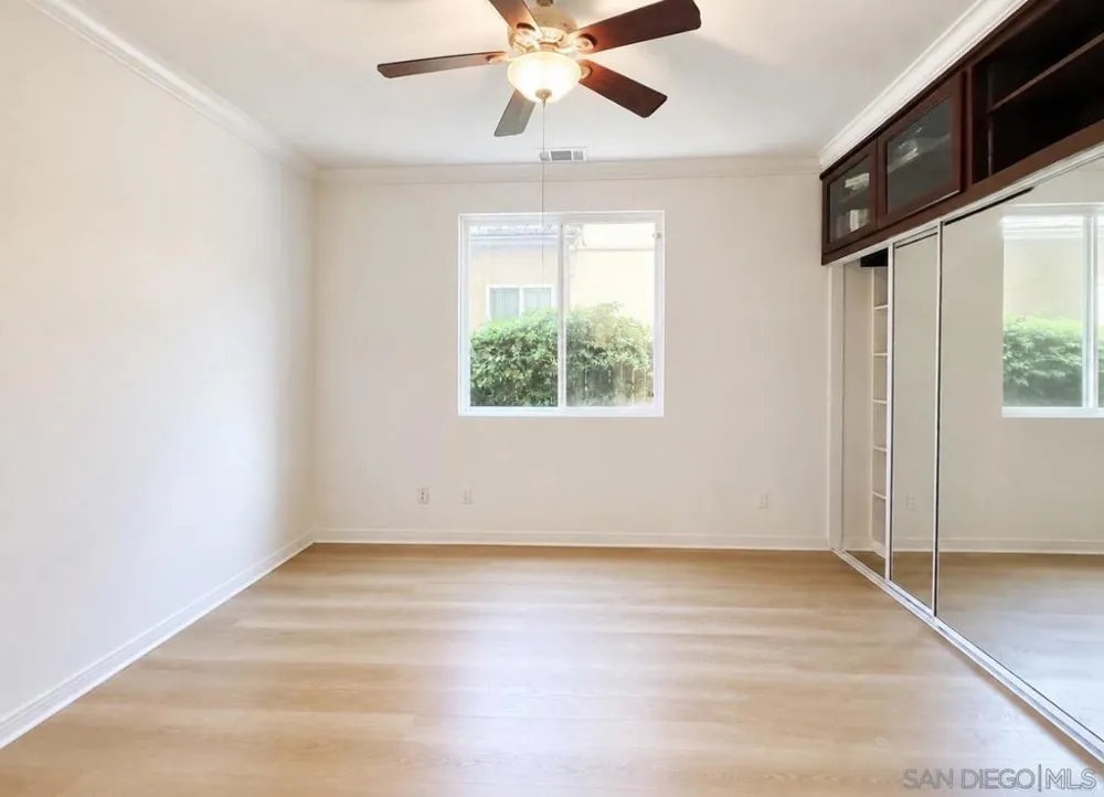 6371 Paseo Corono Carlsbad, CA 92009