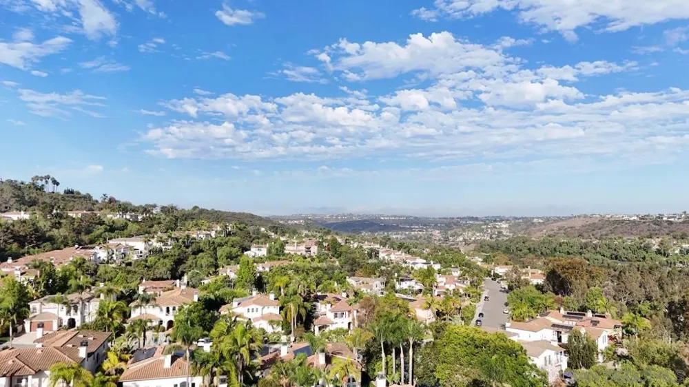 6371 Paseo Corono Carlsbad, CA 92009