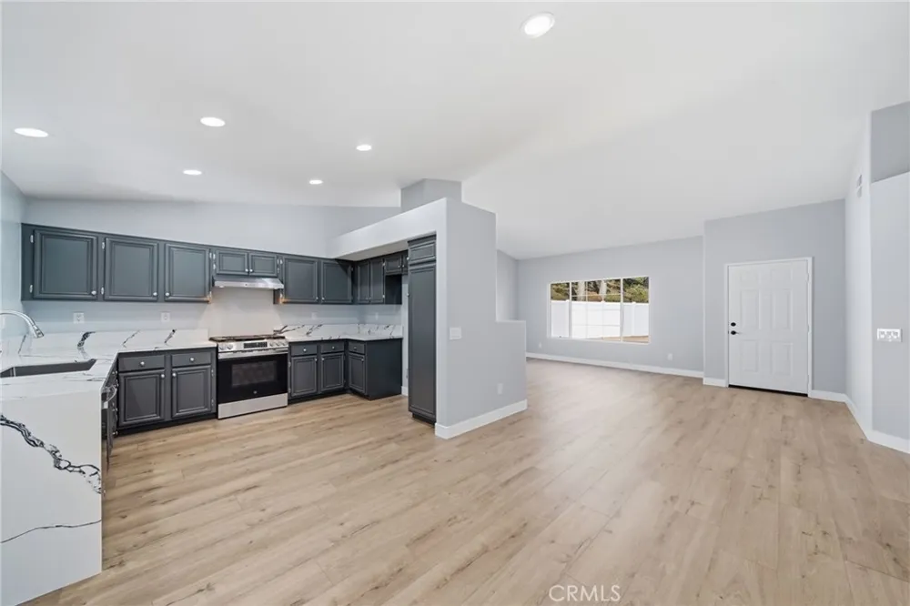 19735 Skyview Court Canyon Country, CA 91351