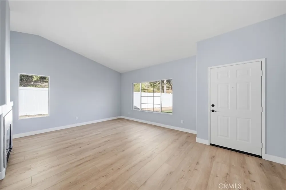 19735 Skyview Court Canyon Country, CA 91351