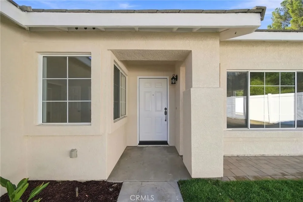 19735 Skyview Court Canyon Country, CA 91351