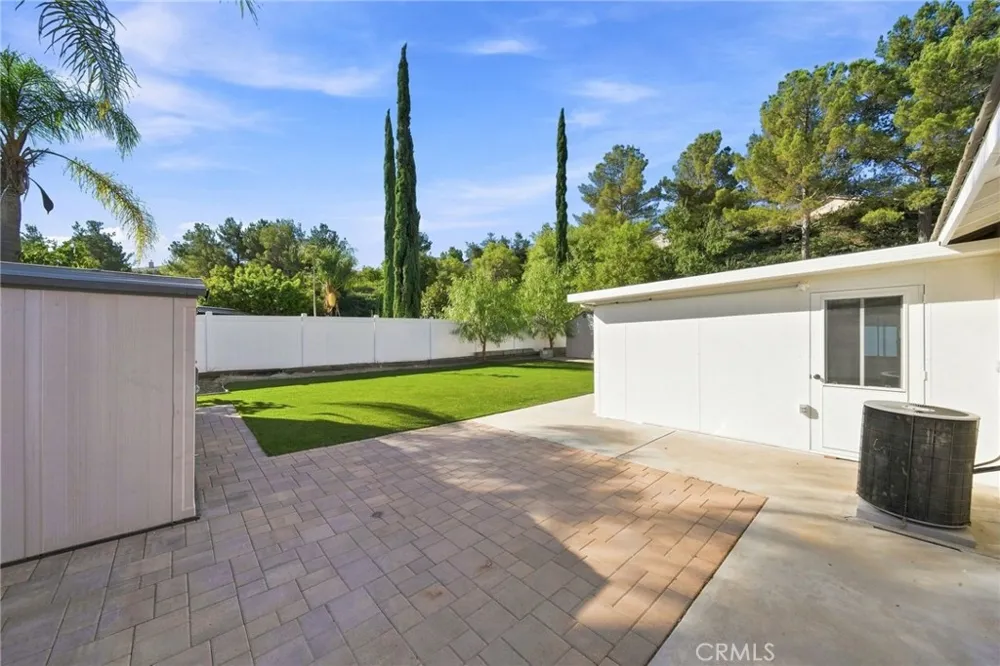 19735 Skyview Court Canyon Country, CA 91351